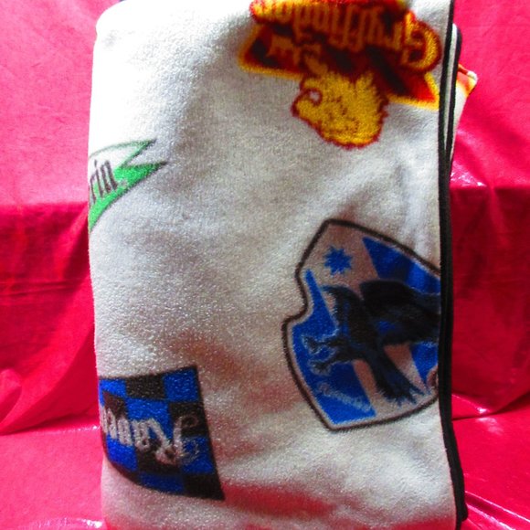 Long Warm Handmade Harry Potter Houses Fleece Blanket 86" x 58" - Picture 1 of 4
